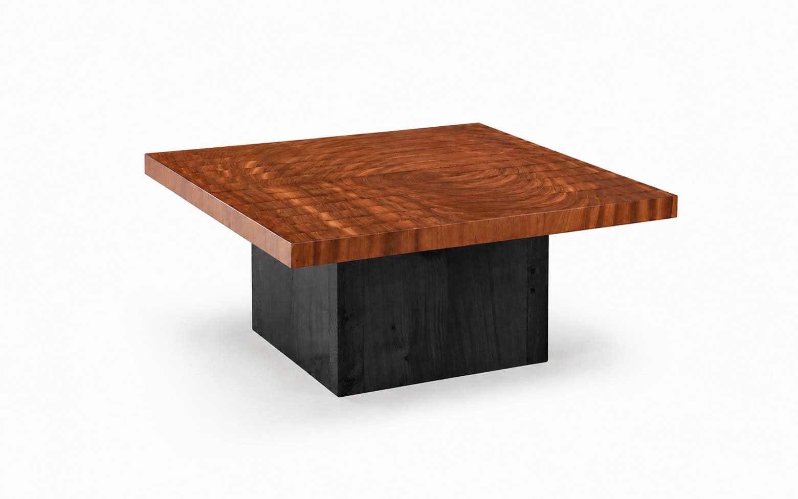 Table basse ECHO en bois massif avec base en béton noir, design moderne et élégant pour salon contemporain.