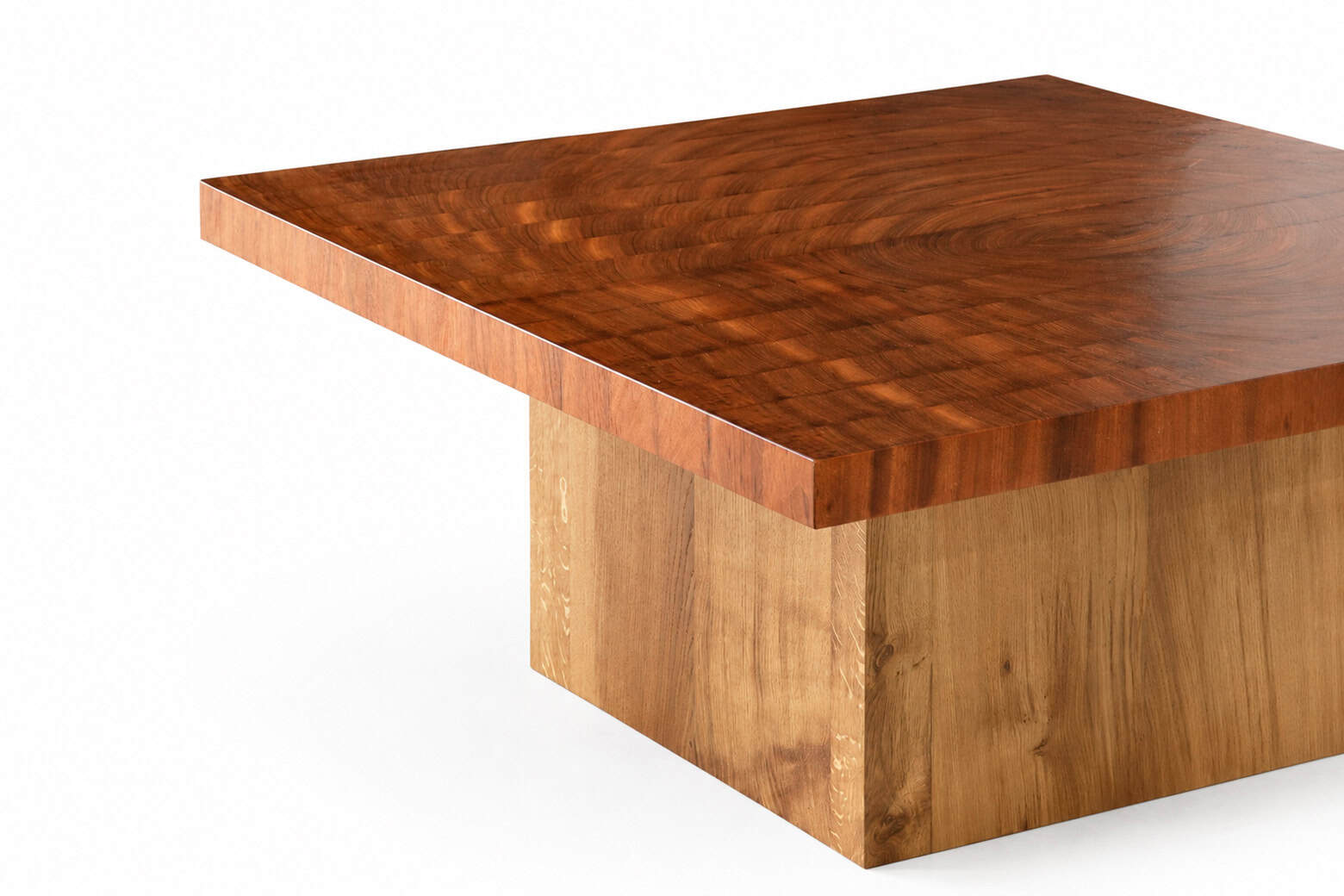 Table basse ECHO en bois massif avec finition lisse et design moderne, idéale pour un salon contemporain.