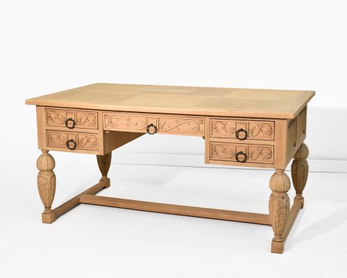 Thomas-Coup-la-fronde-bureau-chêne-ancien-vintage-002