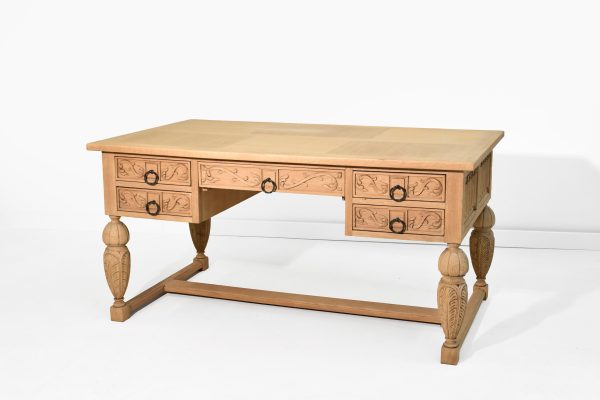 Thomas-Coup-la-fronde-bureau-chêne-ancien-vintage-002
