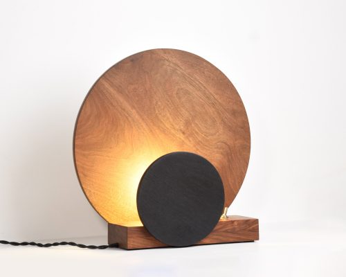 Thomas-Coup-la-fronde-lampe-Eclipse-2-noyer-03