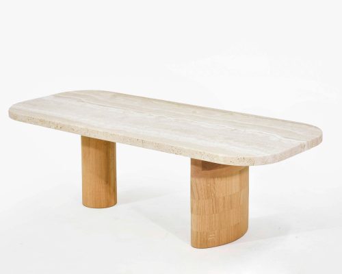 Table en pierre naturelle avec pieds en bois massif, design épuré et moderne.